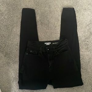 Denizen from Levi’s high rise jegging size 3/26